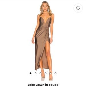 Jake gown in Taupe